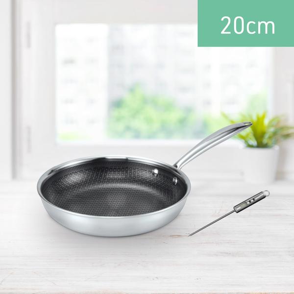 Livington Titan Pan